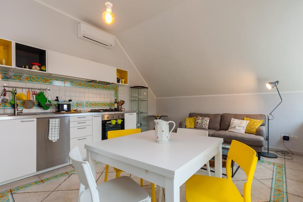 Bright Rooftop By Napoliapartments 외부 사진